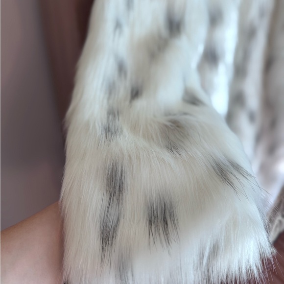 Snow Leopard Faux Fur Long Coat Plush Winter Glam Jacket Women’s 4XL Plus - Picture 10 of 11